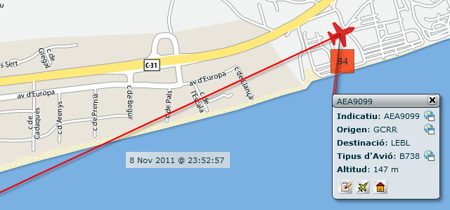 Avin aproximndose al aeropuerto de Barcelona-El Prat para aterrizar en la tercera pista, en configuracin este, sobrevolando dentro del horario nocturno y con un elevadsim impacto acstico (8 Noviembre 2011 - 23:52h)